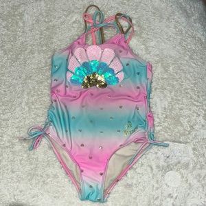 Super cute bathing suit